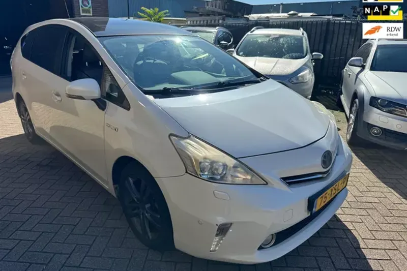 Toyota Prius (2012)