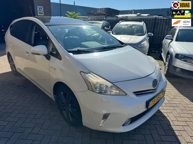 Toyota Prius (2012) — foto 1
