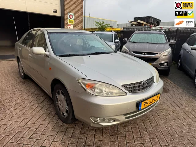 Toyota Camry (2002) — foto 1