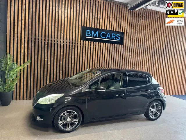 Peugeot 208 (2013) — foto 1