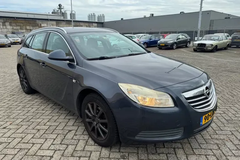 Opel Insignia (2010)