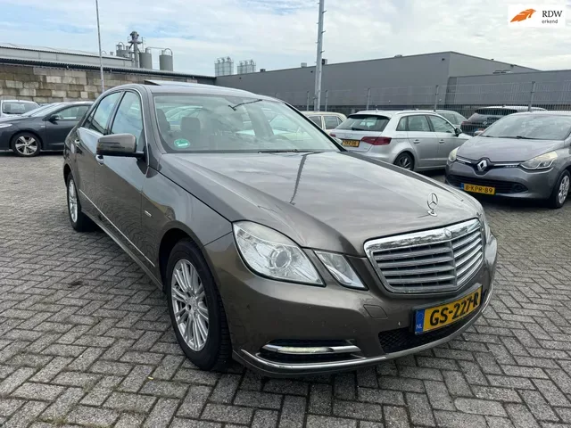 Mercedes-Benz E-Klasse (2009) — foto 1