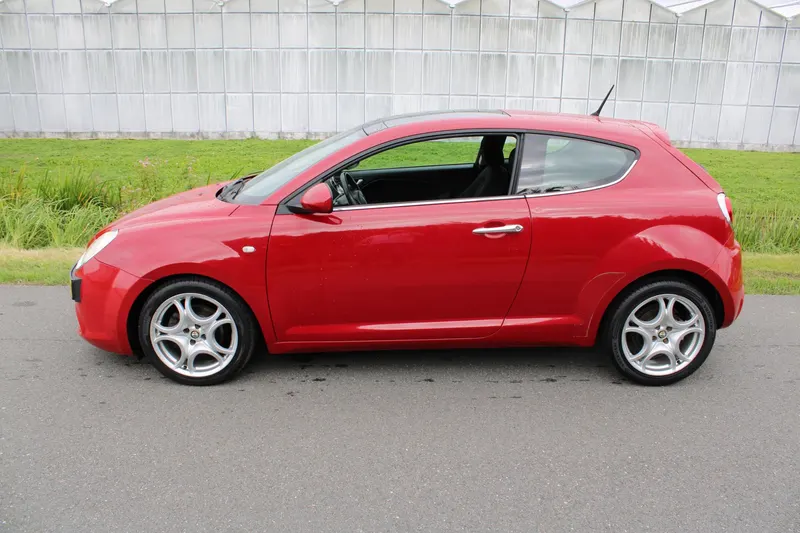 Alfa Romeo Mito (2011)