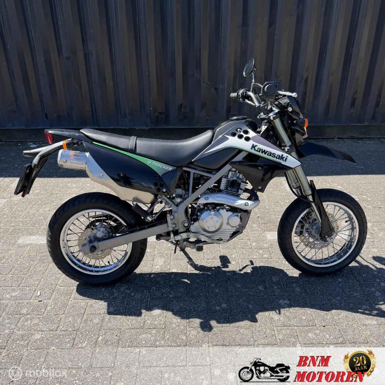 Kawasaki D-Tracker 125 (2016) — foto 1