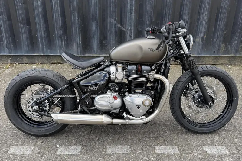 Triumph Bonneville Bobber (2017)