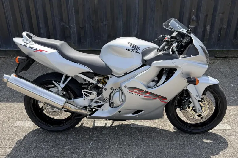Honda CBR600F (2001)