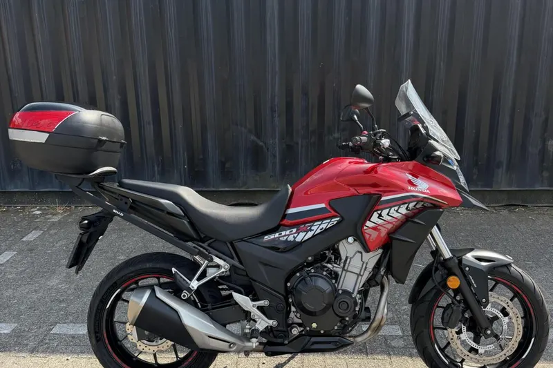 Honda CB500X (2018)