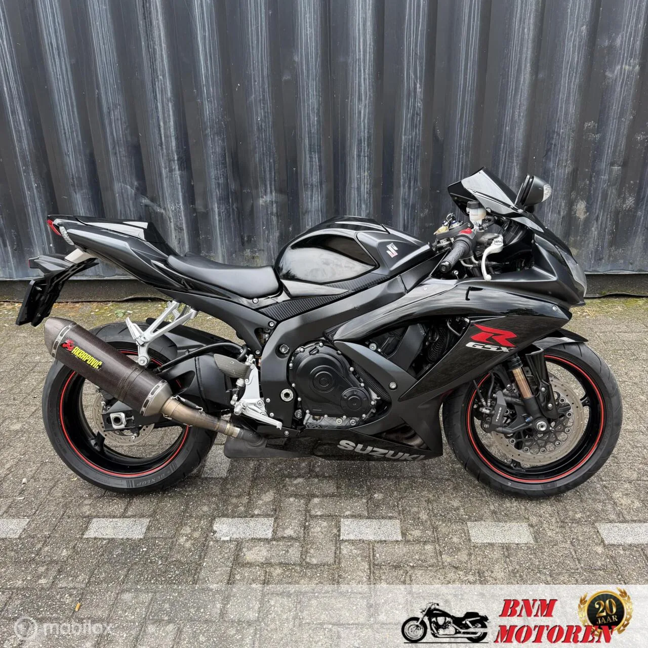 Suzuki GSX-R750 (2008) — foto 1