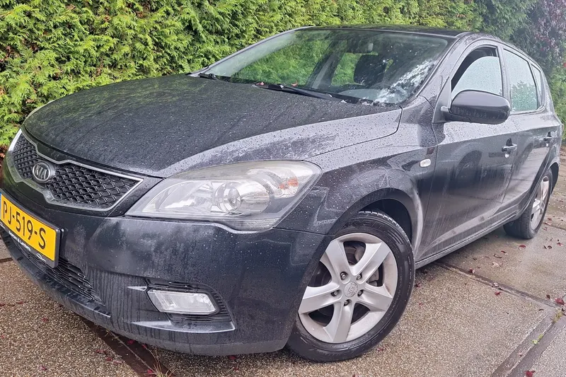 Kia Ceed (2012)