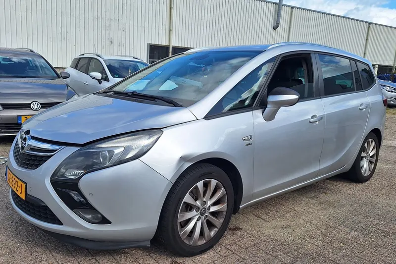Opel Zafira Tourer (2013)