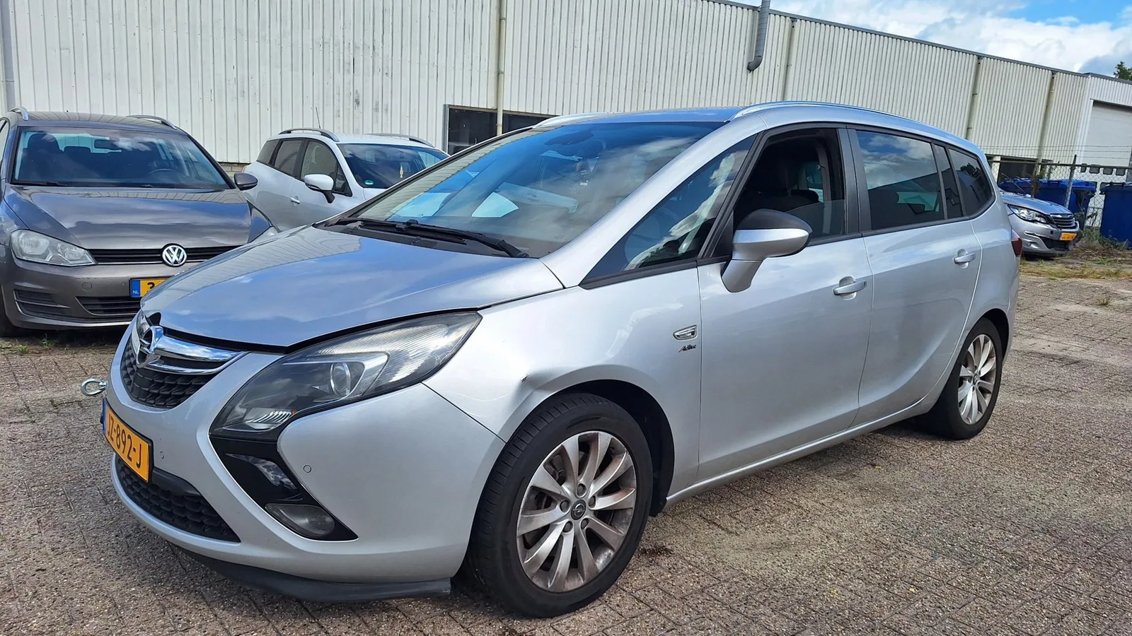 Opel Zafira Tourer (2013) — foto 1