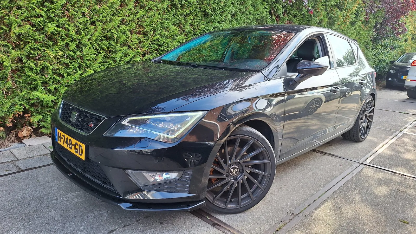SEAT Leon (2015) — foto 1