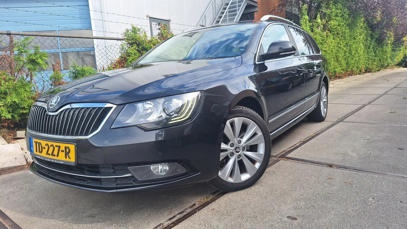 Škoda Superb (2014) — foto 1