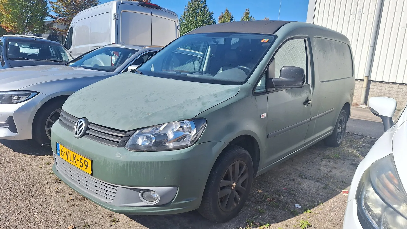 Volkswagen Caddy (2011) — foto 1
