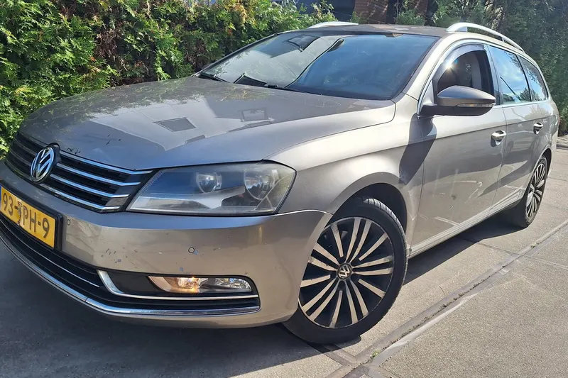 Volkswagen Passat (2012)