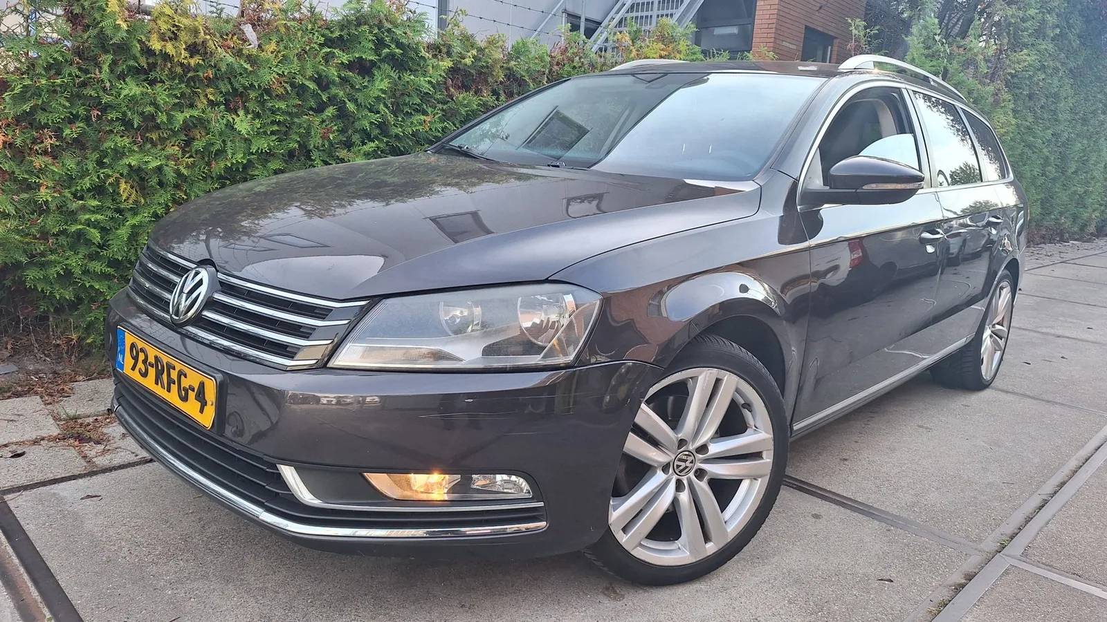 Volkswagen Passat (2011) — foto 1