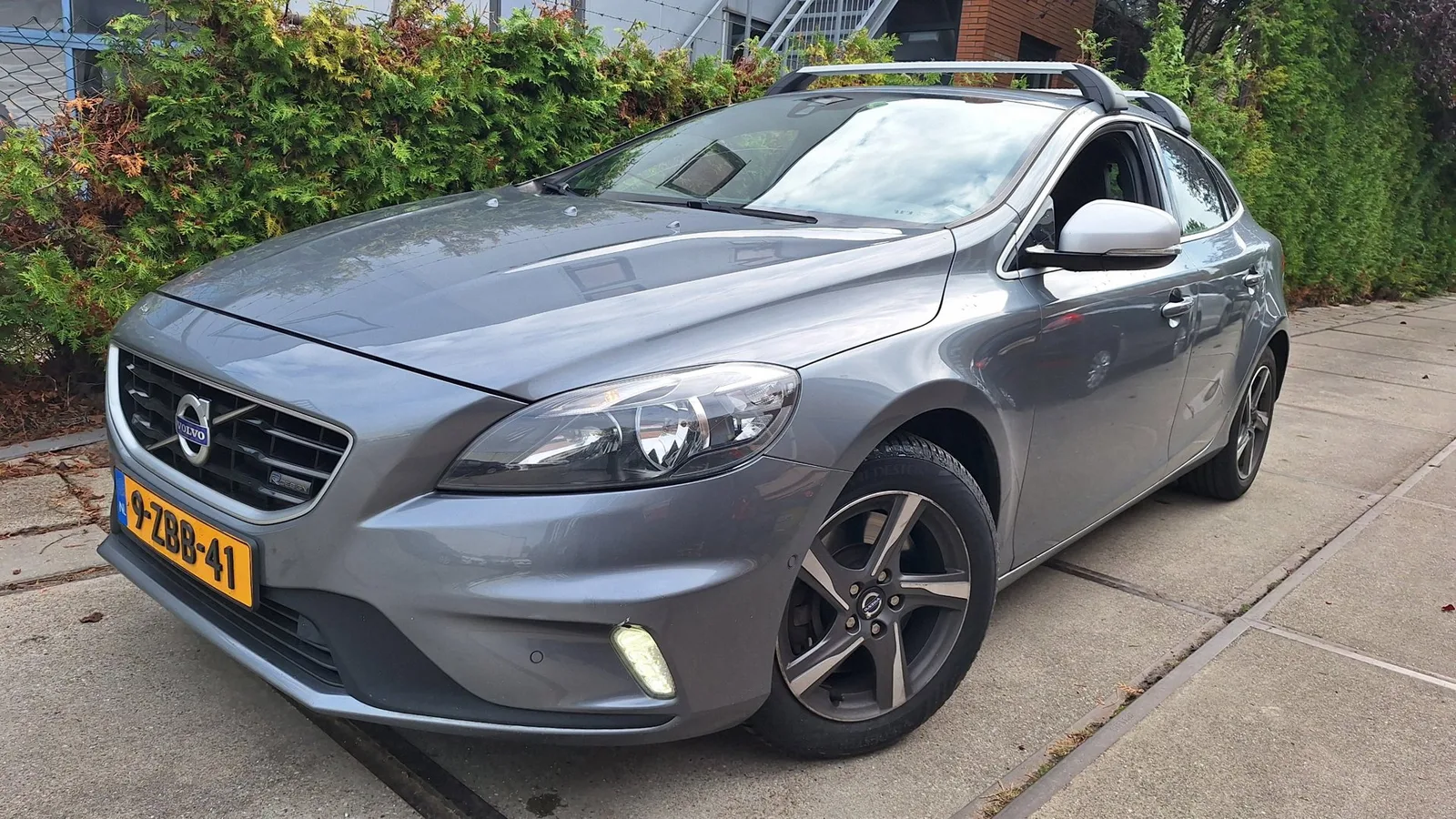 Volvo V40 (2014) — foto 1
