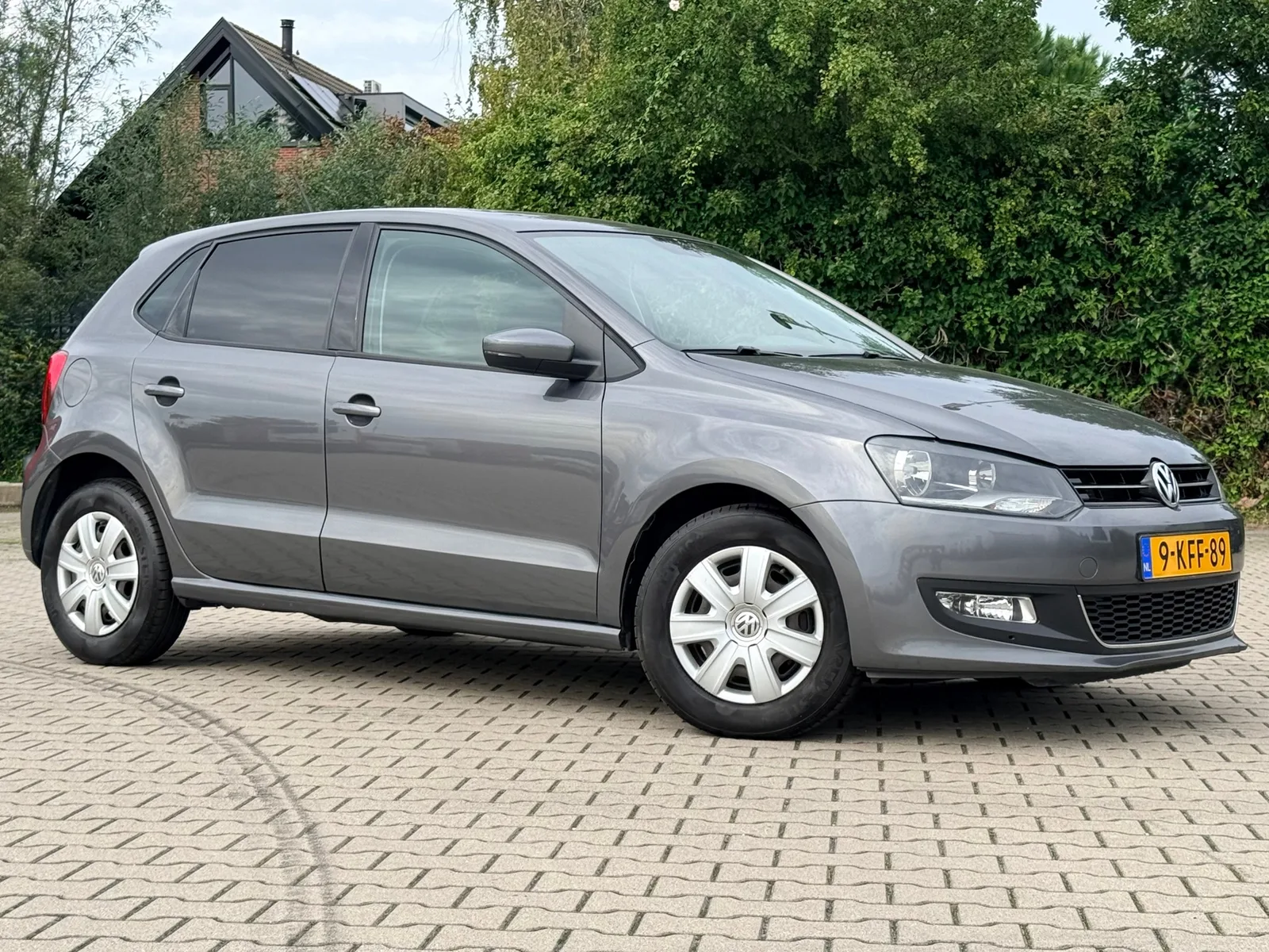 Volkswagen Polo (2013) — foto 1