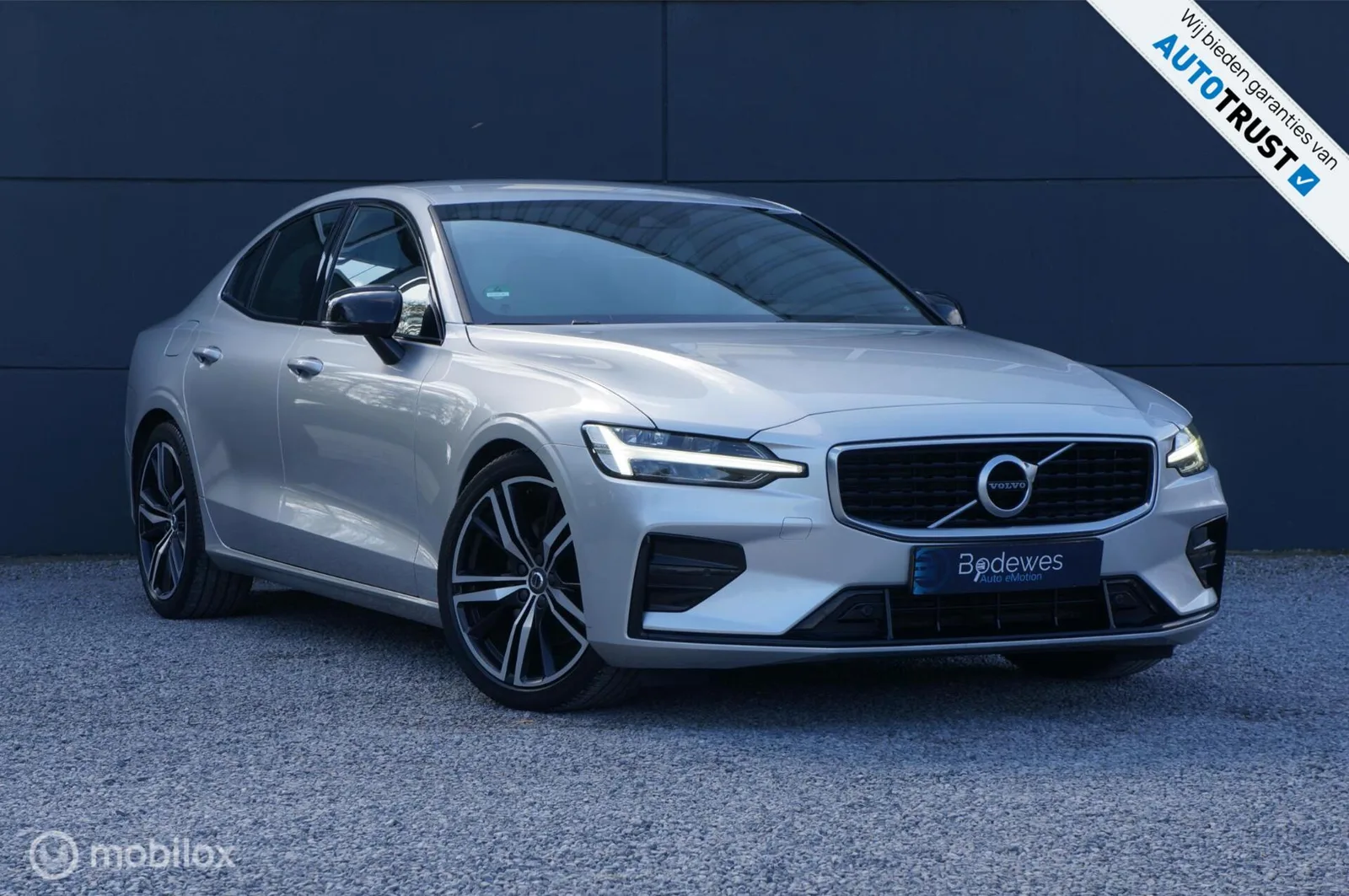 Volvo S60 (2019) — foto 1