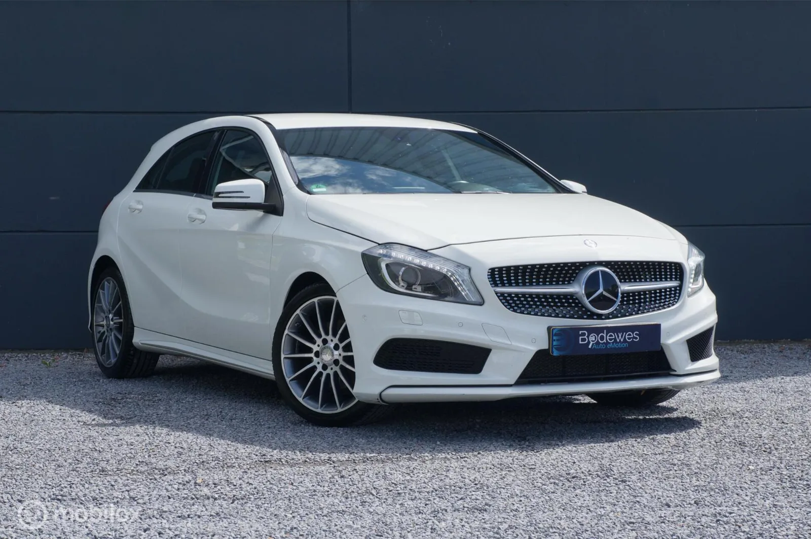 Mercedes-Benz A-Klasse (2015) — foto 1
