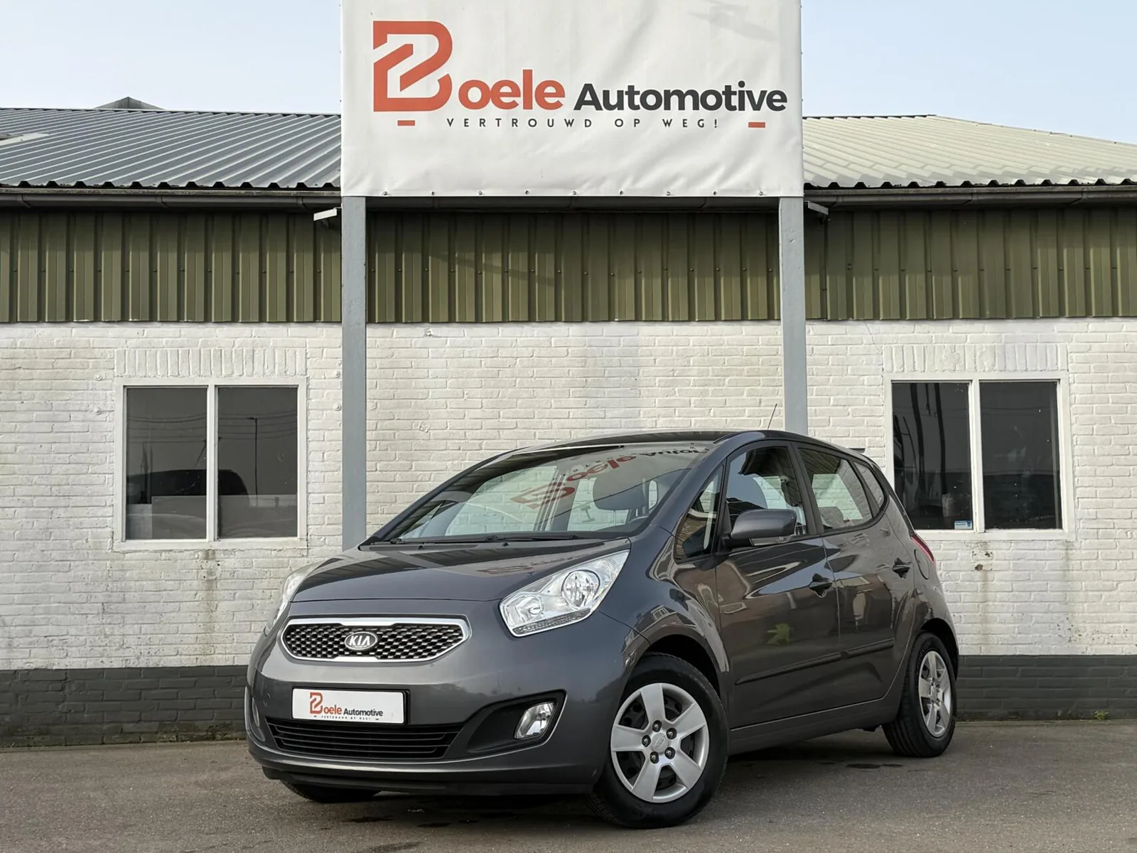 Kia Venga (2010) — foto 1
