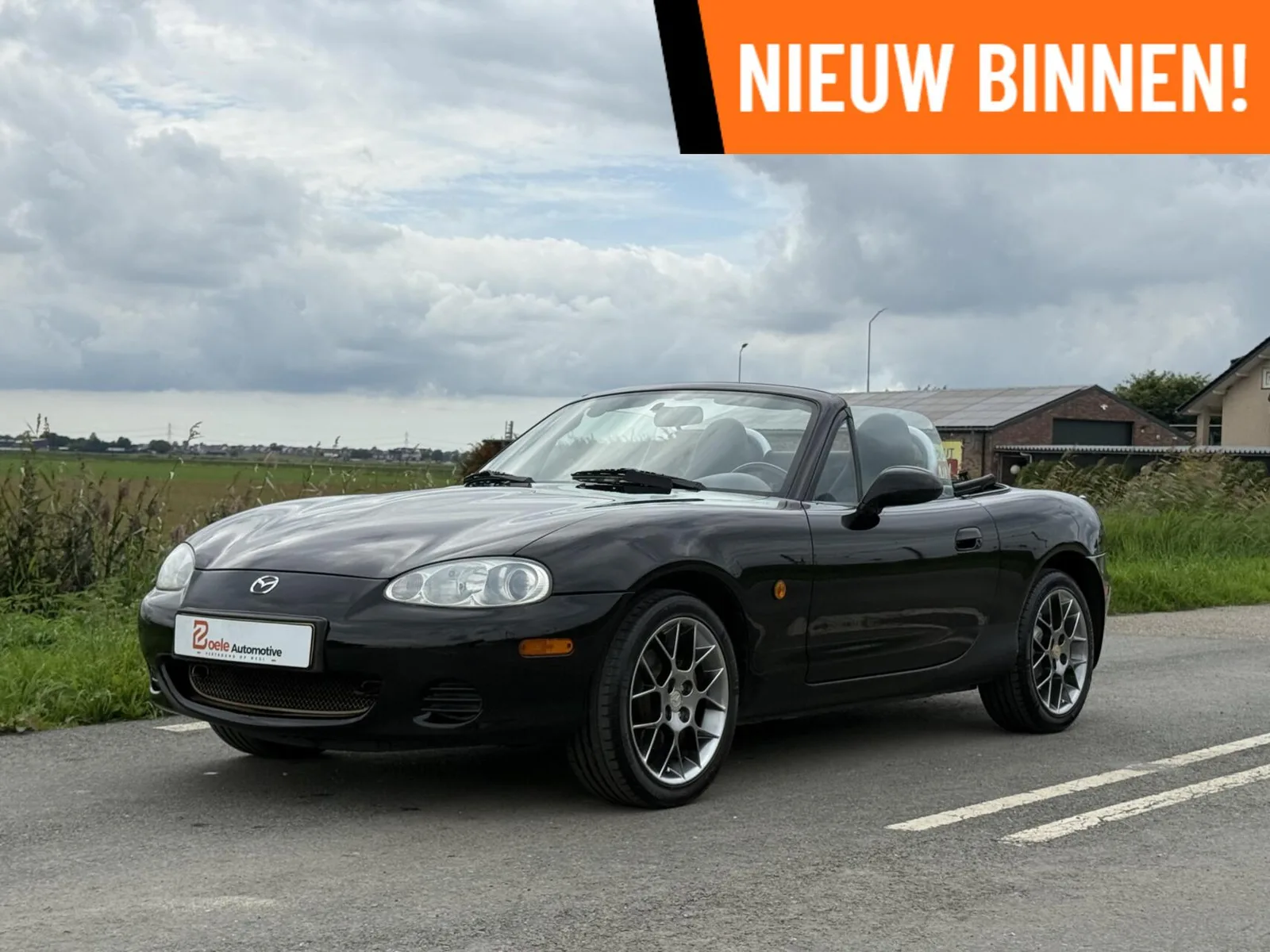 Mazda MX-5 (2004) — foto 1