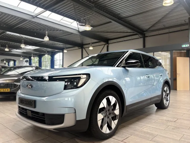 Ford Explorer (2025) — foto 1