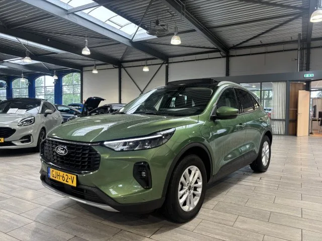 Ford Kuga (2024) — foto 1