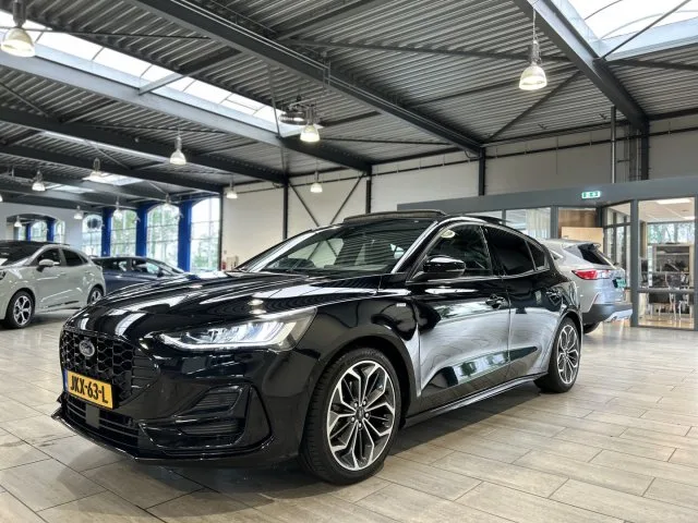 Ford Focus (2024) — foto 1