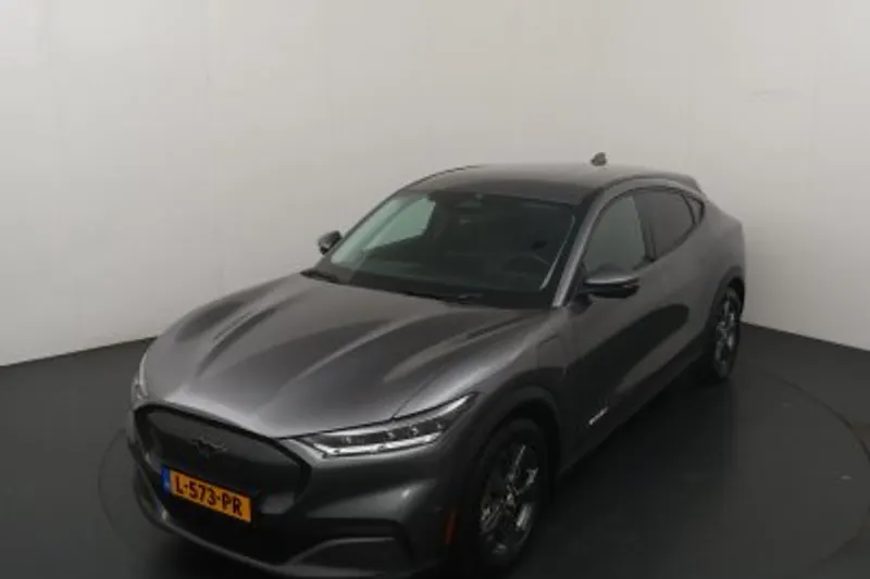 Ford Mustang Mach-E (2025)