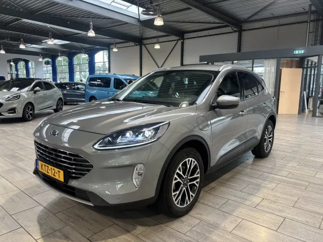Ford Kuga (2023) — foto 1