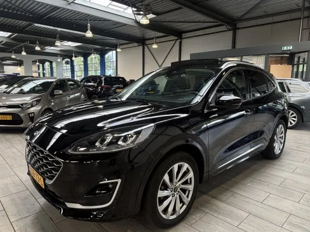 Ford Kuga (2022) — foto 1