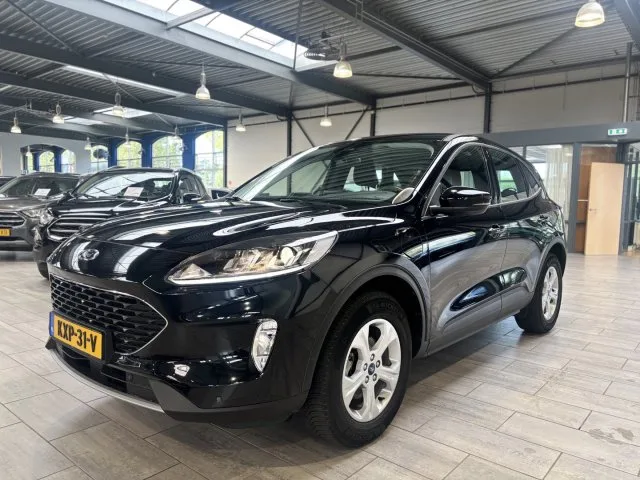Ford Kuga (2022) — foto 1