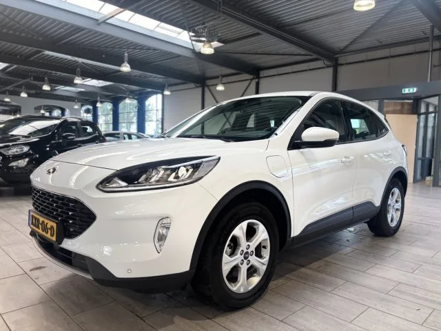 Ford Kuga (2022) — foto 1