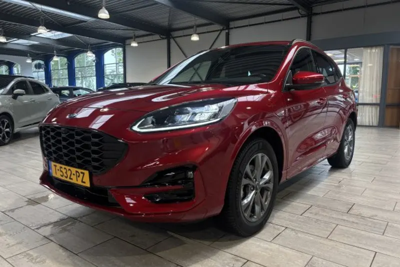 Ford Kuga (2023)