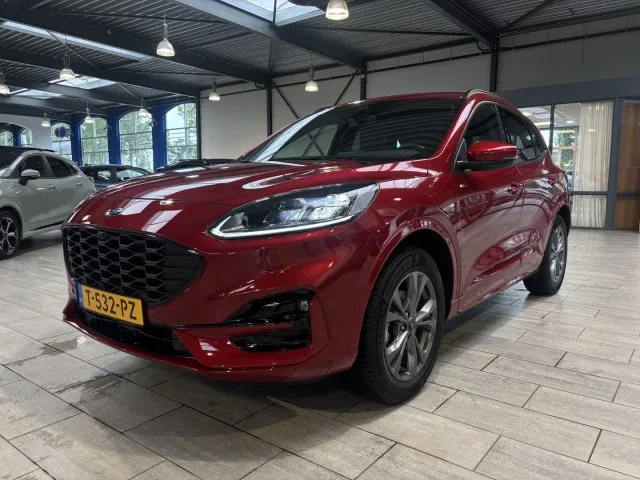 Ford Kuga (2023) — foto 1