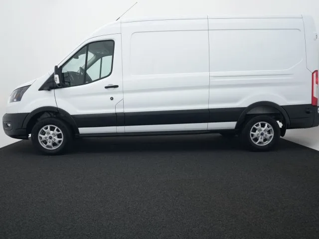 Ford E-Transit (2024) — foto 1
