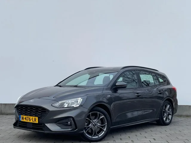 Ford Focus (2021) — foto 1