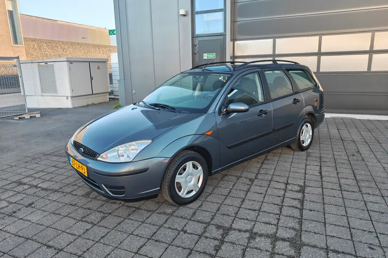Ford Focus (2003)
