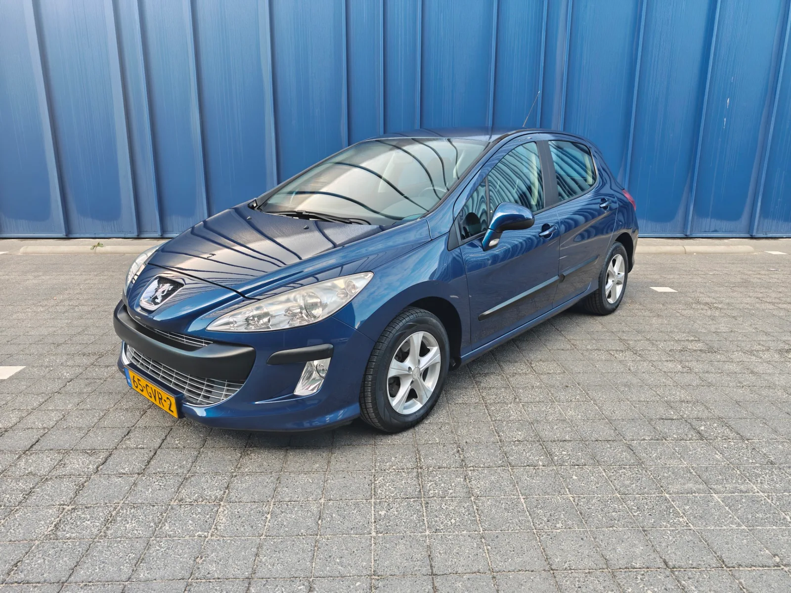 Peugeot 308 (2008) — foto 1