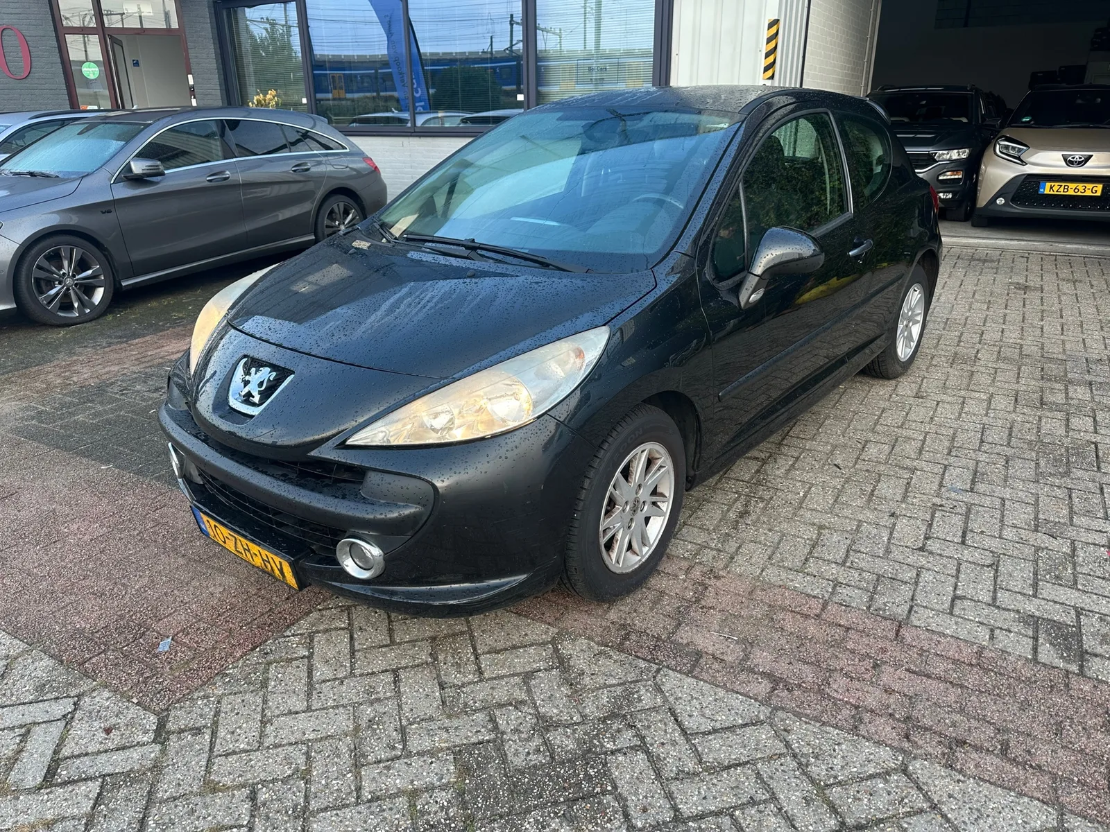 Peugeot 207 (2008) — foto 1
