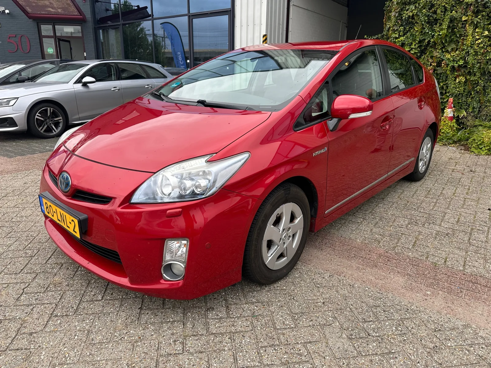 Toyota Prius (2010) — foto 1