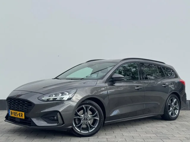 Ford Focus (2020) — foto 1
