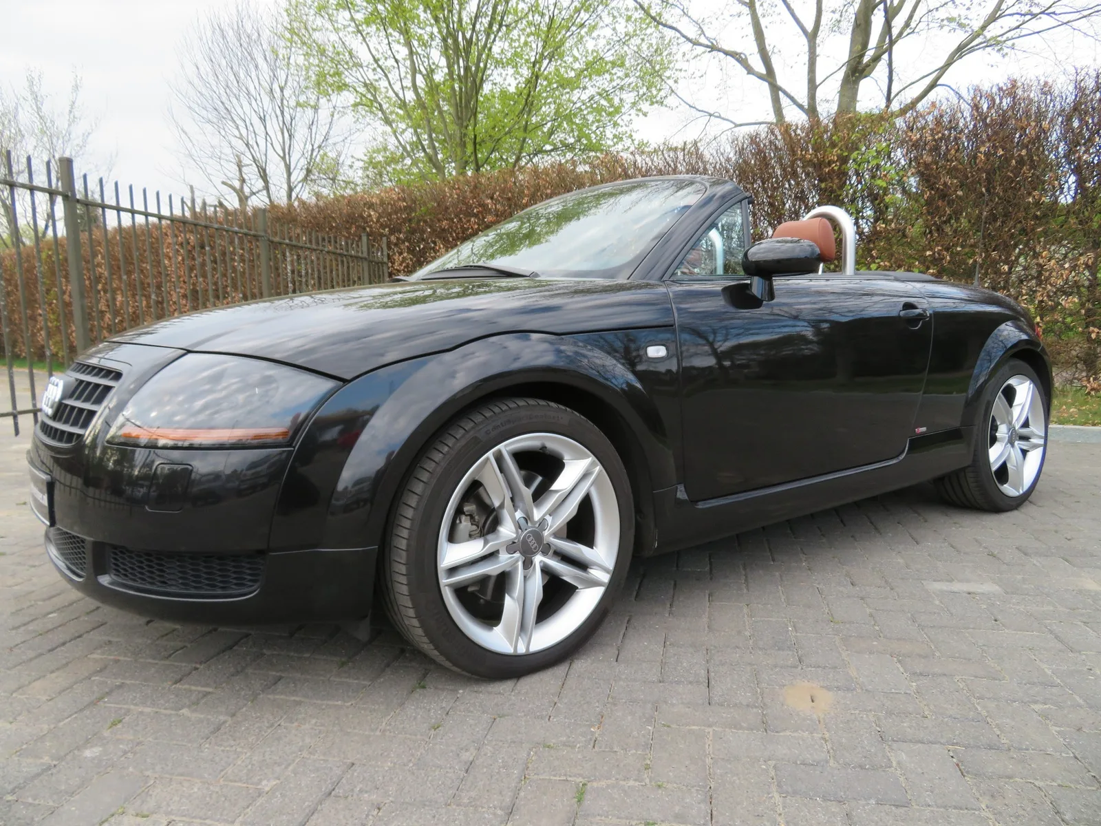Audi TT (2000) — foto 1