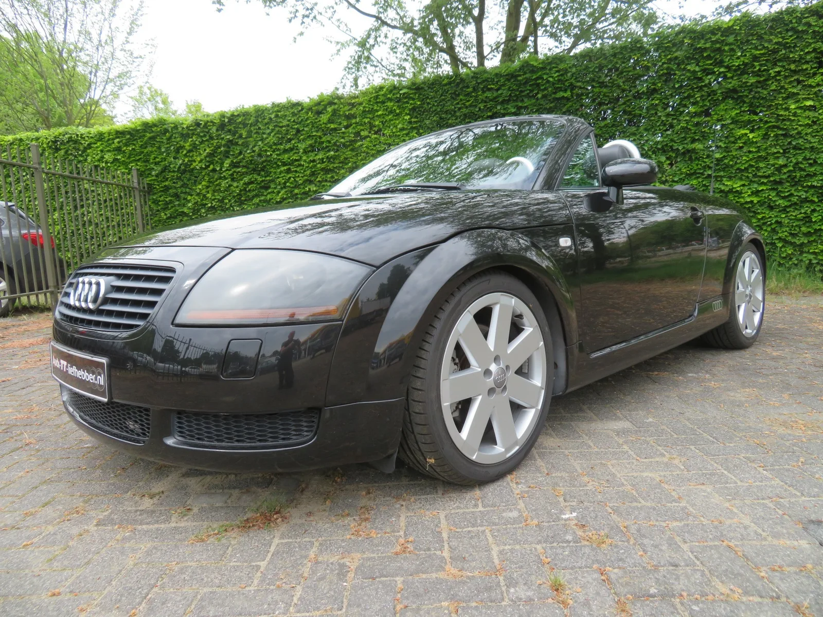 Audi TT (2000) — foto 1