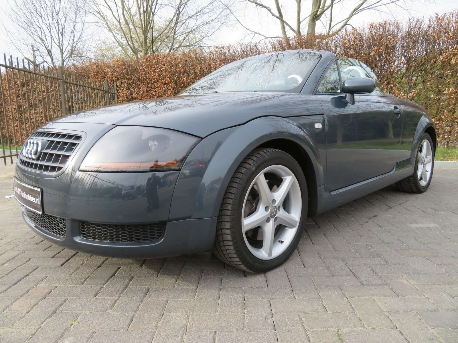 Audi TT (2003) — foto 1