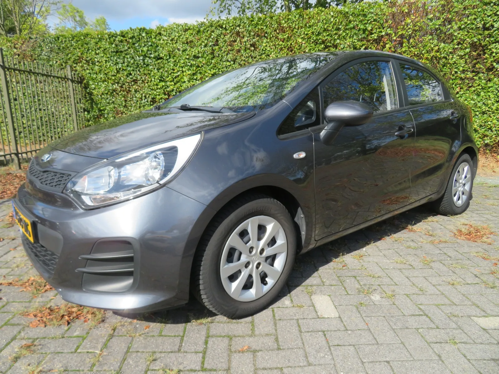 Kia Rio (2016) — foto 1