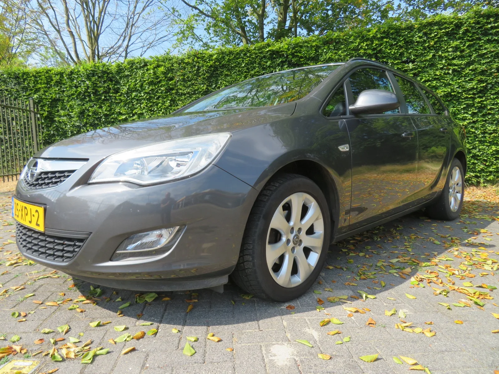 Opel Astra (2012) — foto 1