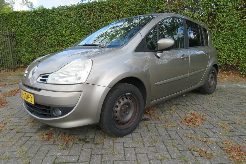 Renault Modus (2008)