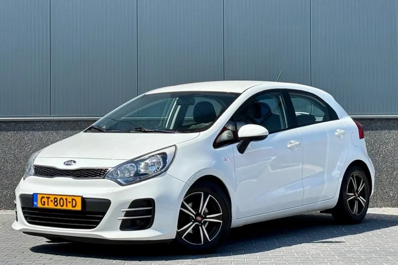 Kia Rio (2015)